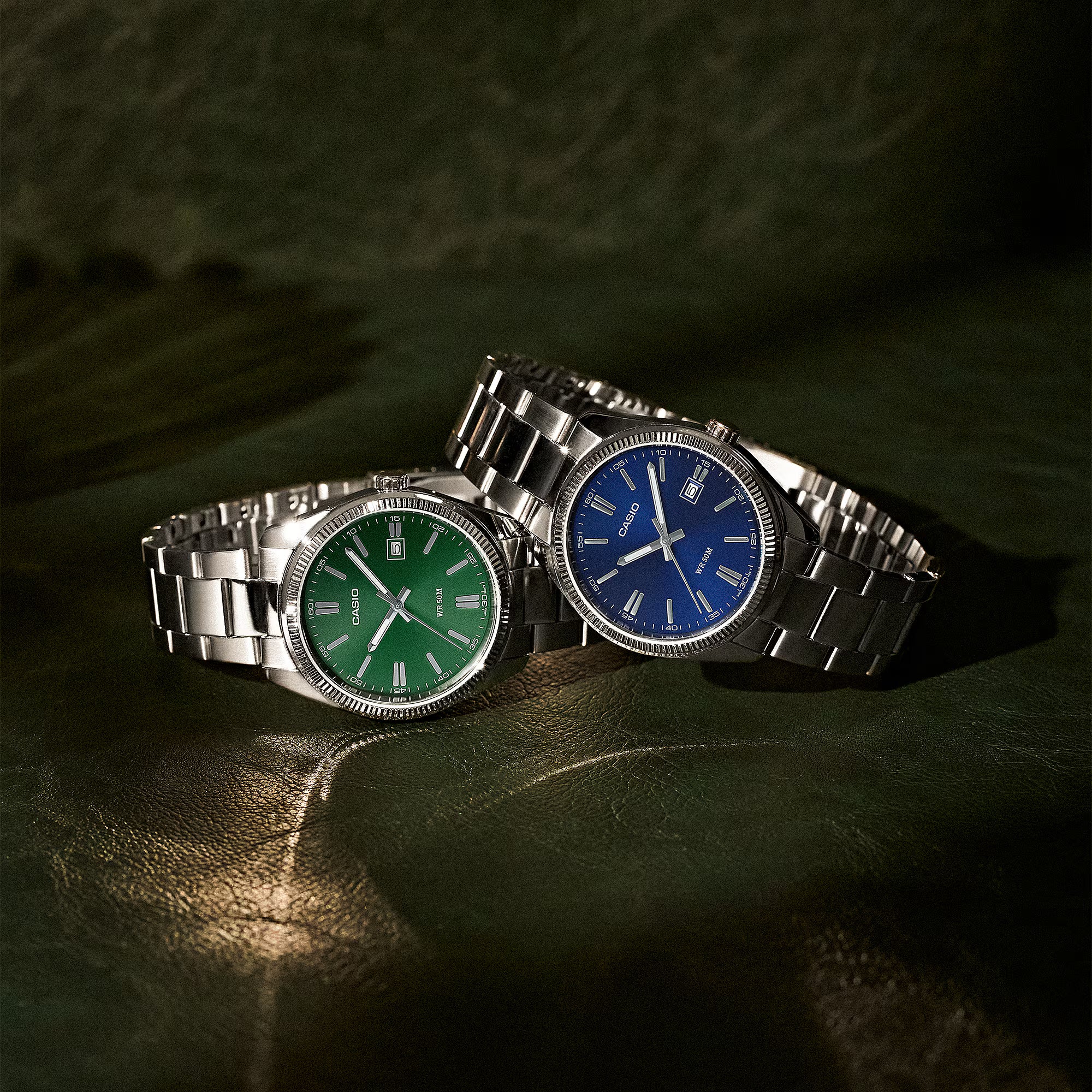 Montre Casio Timeless cadran vert bracelet acier MTP-1302PD-3AVEF