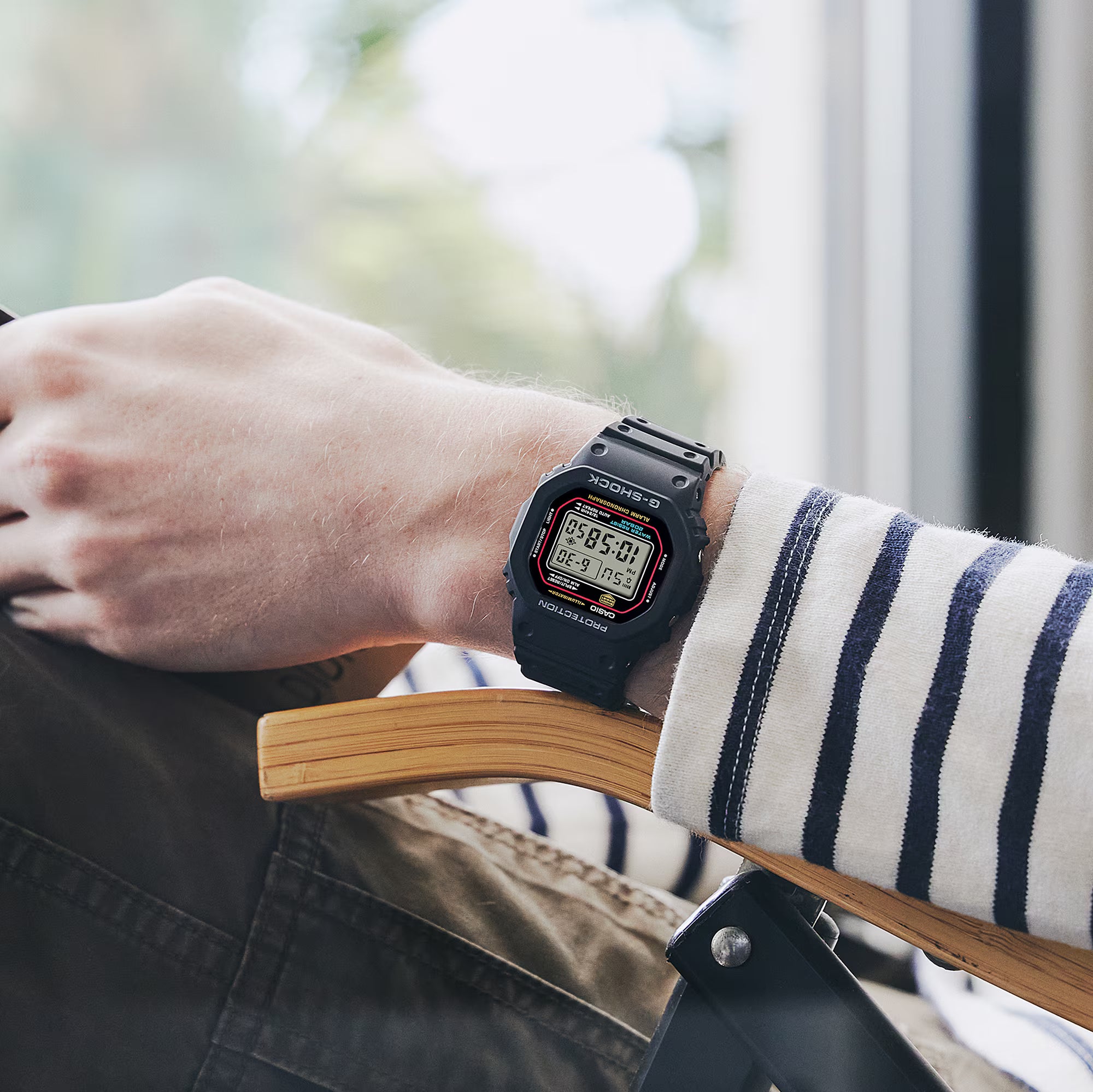 Montre Casio G-Shock noire DW-5600RL-1ER